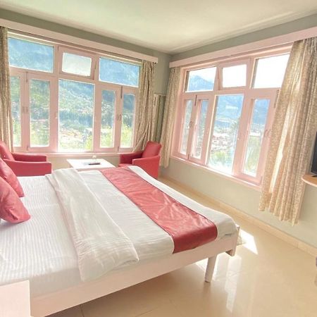 Hotel Meadows Manali מראה חיצוני תמונה