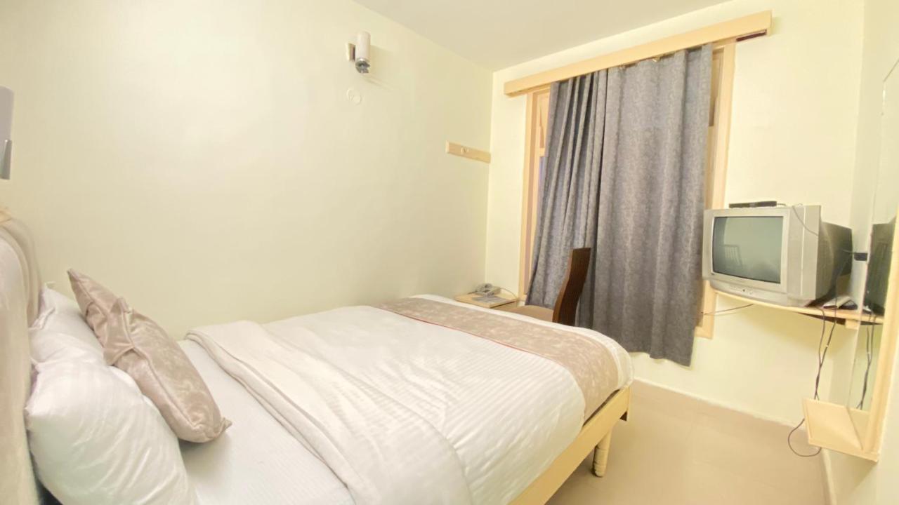 Hotel Meadows Manali מראה חיצוני תמונה