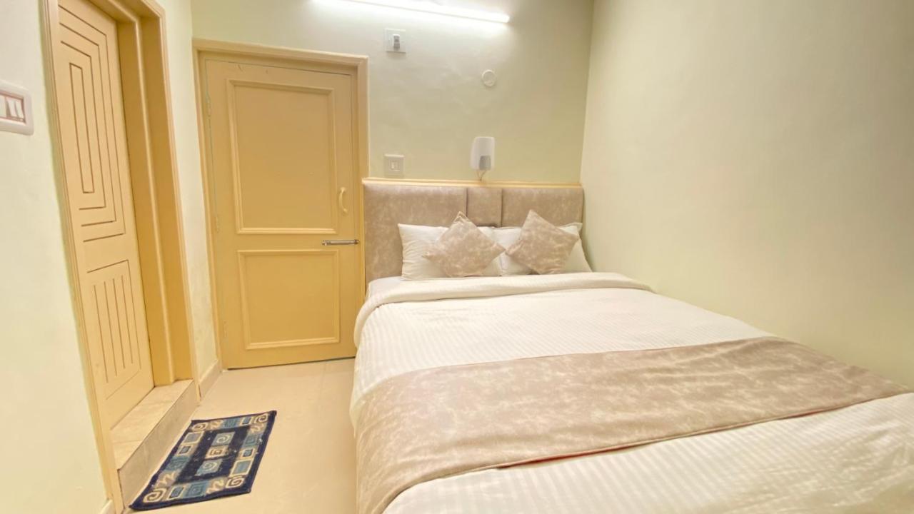 Hotel Meadows Manali מראה חיצוני תמונה