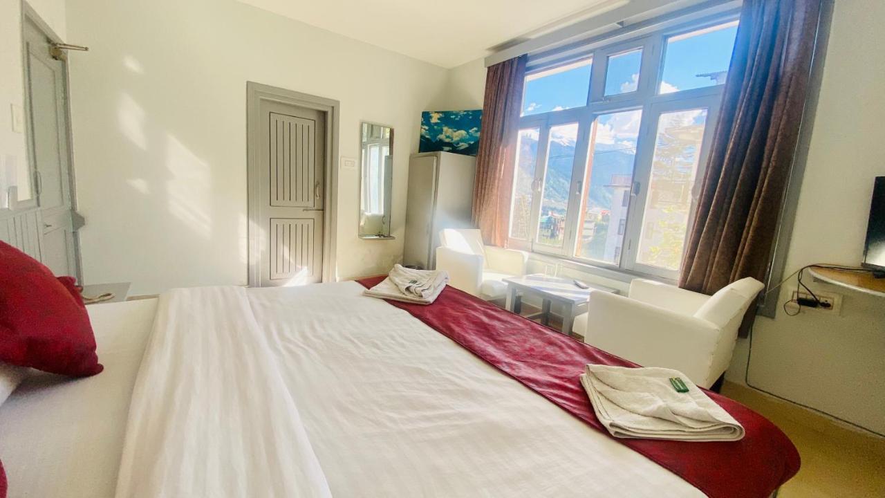 Hotel Meadows Manali מראה חיצוני תמונה